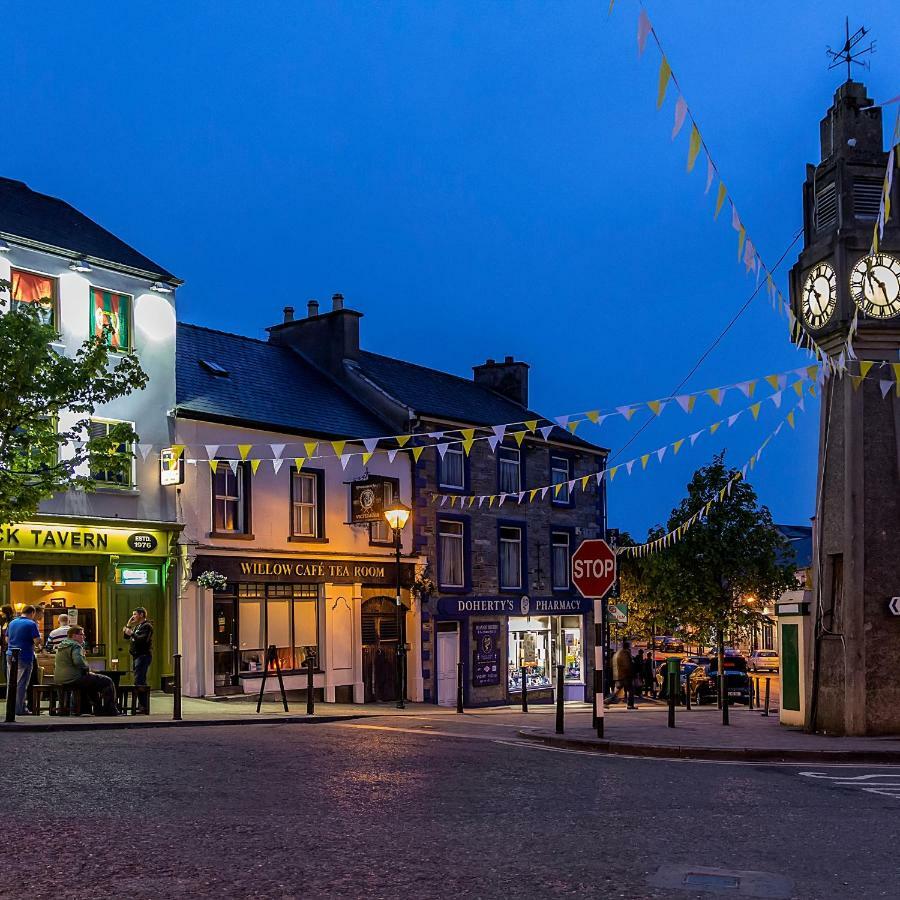 The Wyatt Hotel Westport Exterior foto